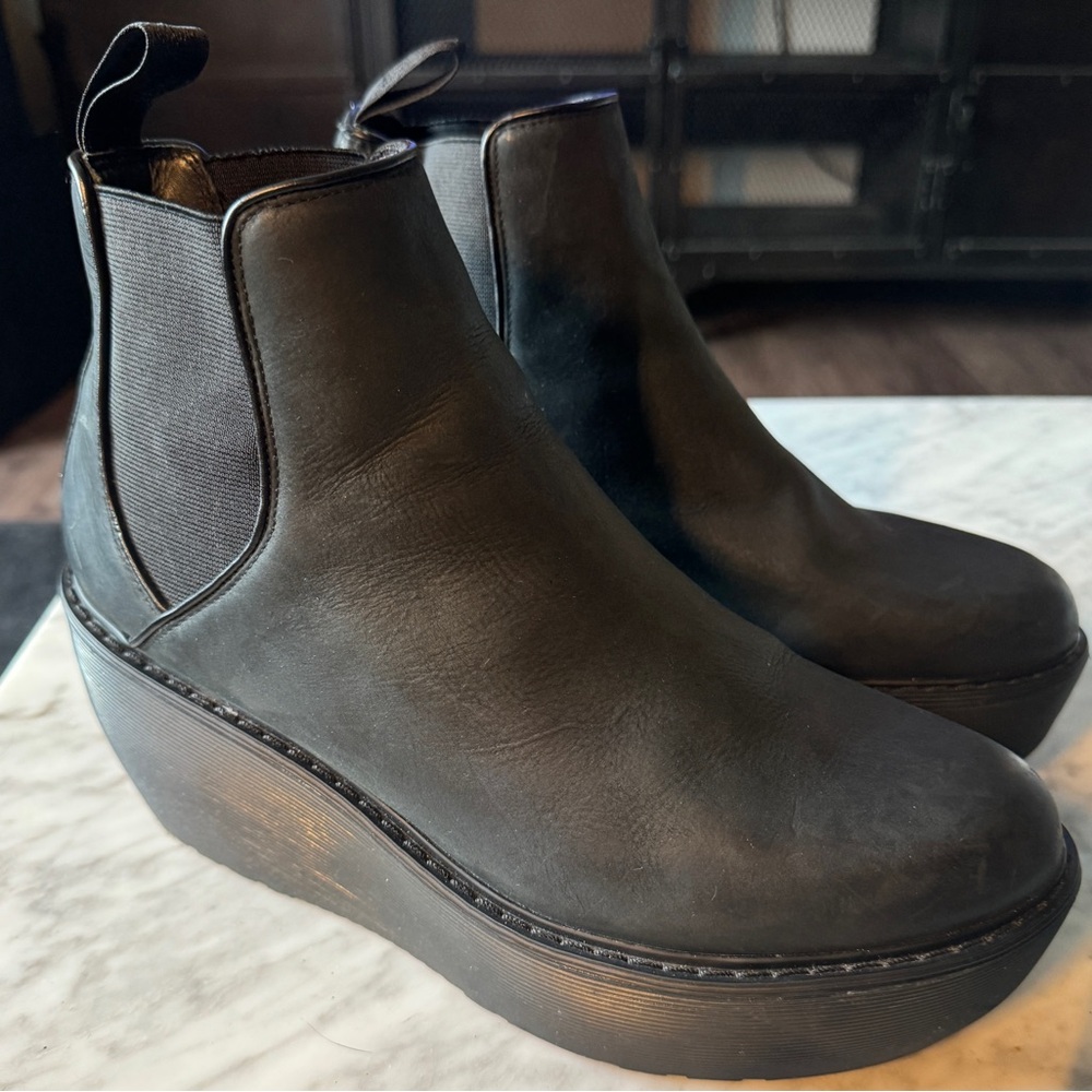 RARE Dr. Martens Aerial Mega Platform Chunky Wedge Chelsea Boots Black Size 11